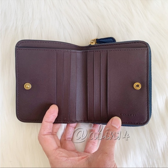 NWT Coach Leather Small Bifold Wallet - Picture 4 of 7